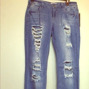 NEW Size 7 Jeans